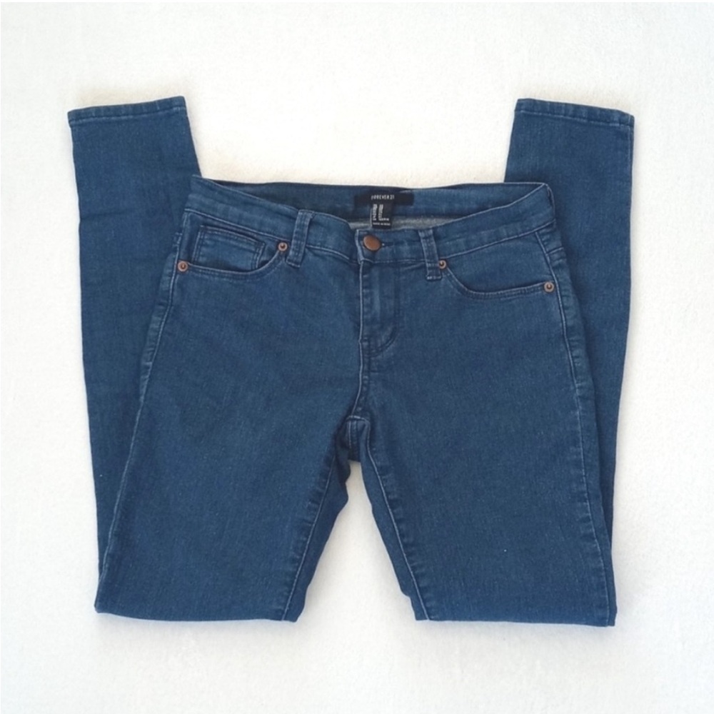 Forever 21 Medium Wash Blue Low Rise Skinny Straight Leg Skinny Jeans Size 24